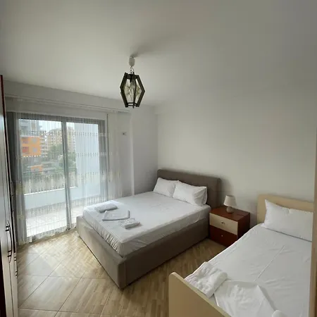 Charming Coastal Retreat Apartment Vlore Exterior photo