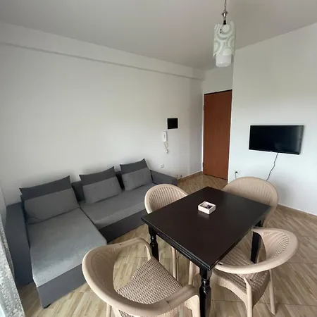 Charming Coastal Retreat Apartment Vlore Exterior photo